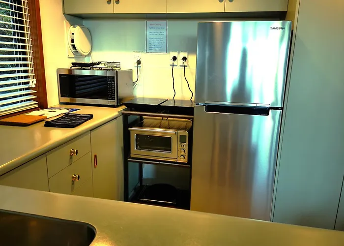 Lake View Garden Apartment