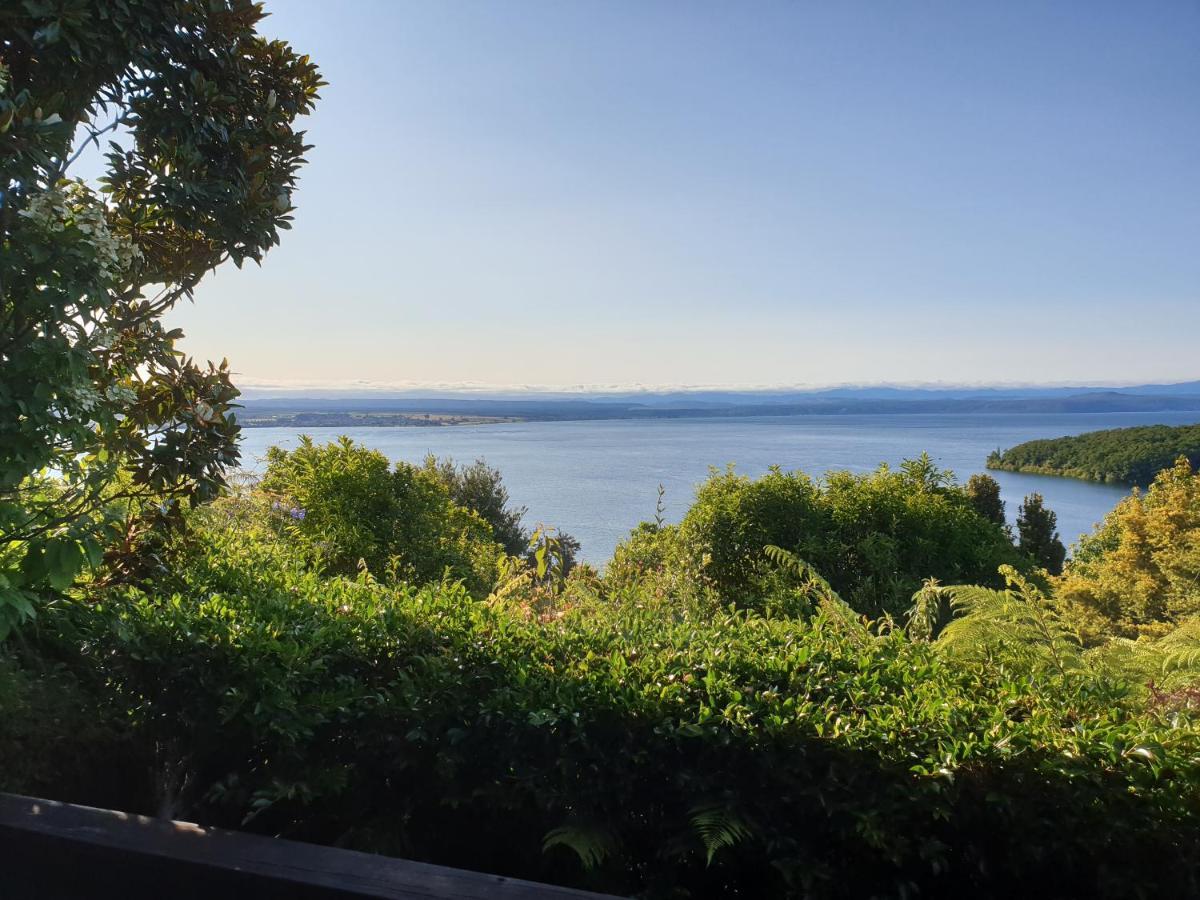 View Garden Apartment Tauposee